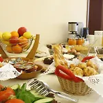 فندق Centar