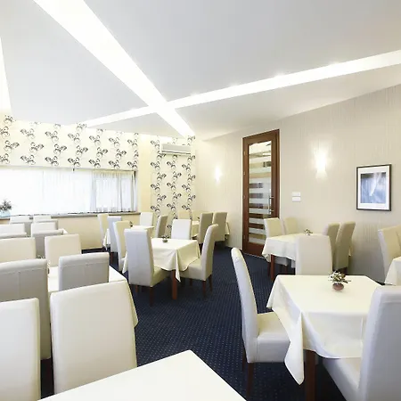 Centar 3* Skopje