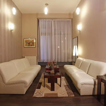 Centar Hotel 3*